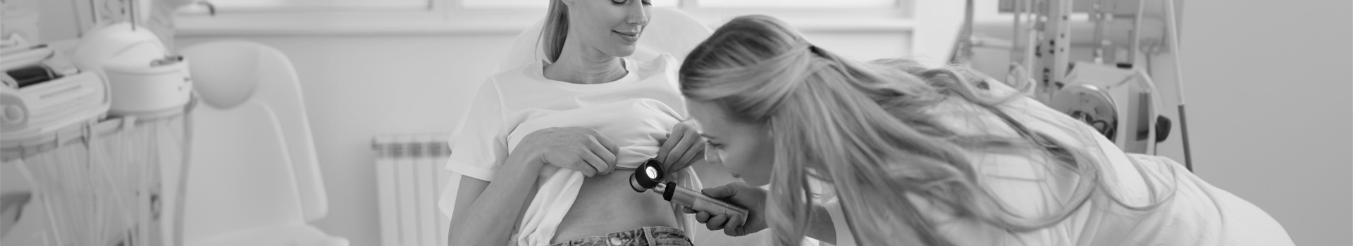 A doctor examines a patient